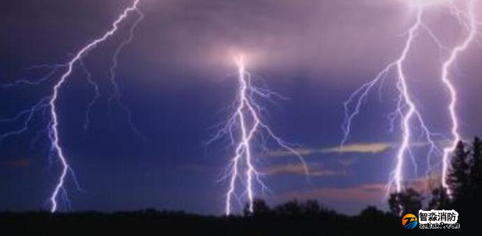 預(yù)防雷電,雷電預(yù)防小常識